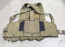 Load image into Gallery viewer, EAGLE Molle Chest Rig